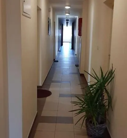 Guest House Mikeli Podgorica Exterior photo
